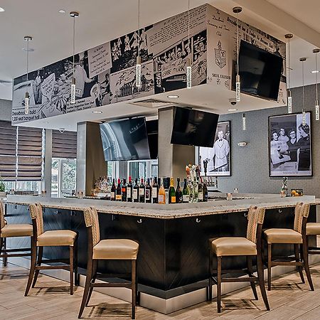Holiday Inn & Suites Philadelphia W - Drexel Hill By Ihg Dış mekan fotoğraf