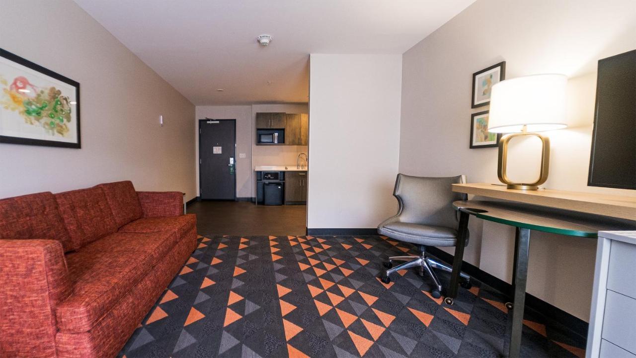 Holiday Inn & Suites Philadelphia W - Drexel Hill By Ihg Dış mekan fotoğraf