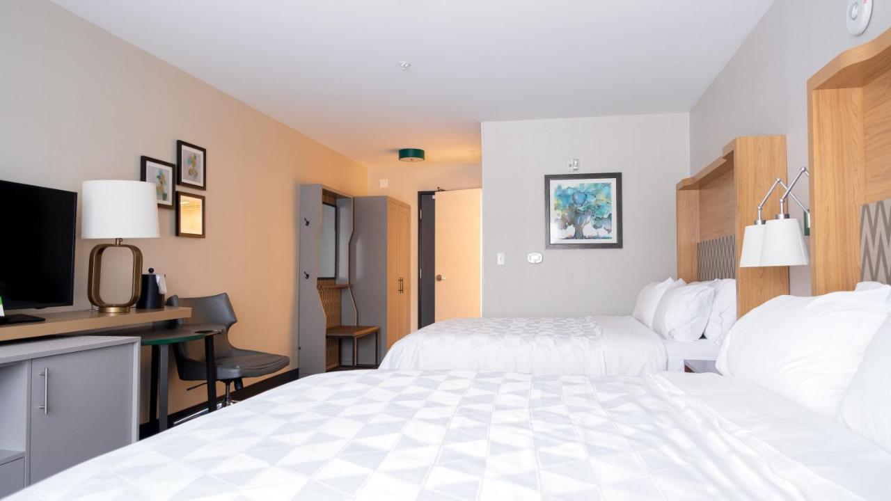 Holiday Inn & Suites Philadelphia W - Drexel Hill, An Ihg Hotel Dış mekan fotoğraf