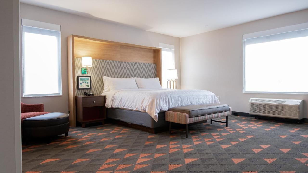 Holiday Inn & Suites Philadelphia W - Drexel Hill By Ihg Dış mekan fotoğraf